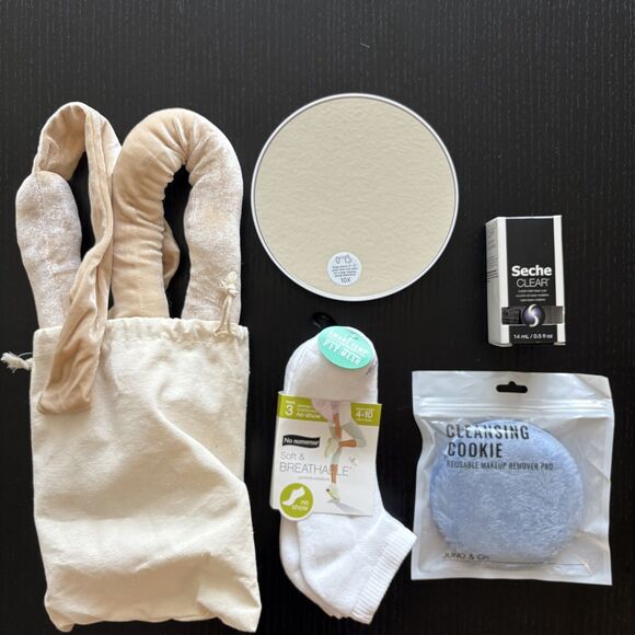 Ladies Beauty Bath and Body Bundle - Picture 1 of 8